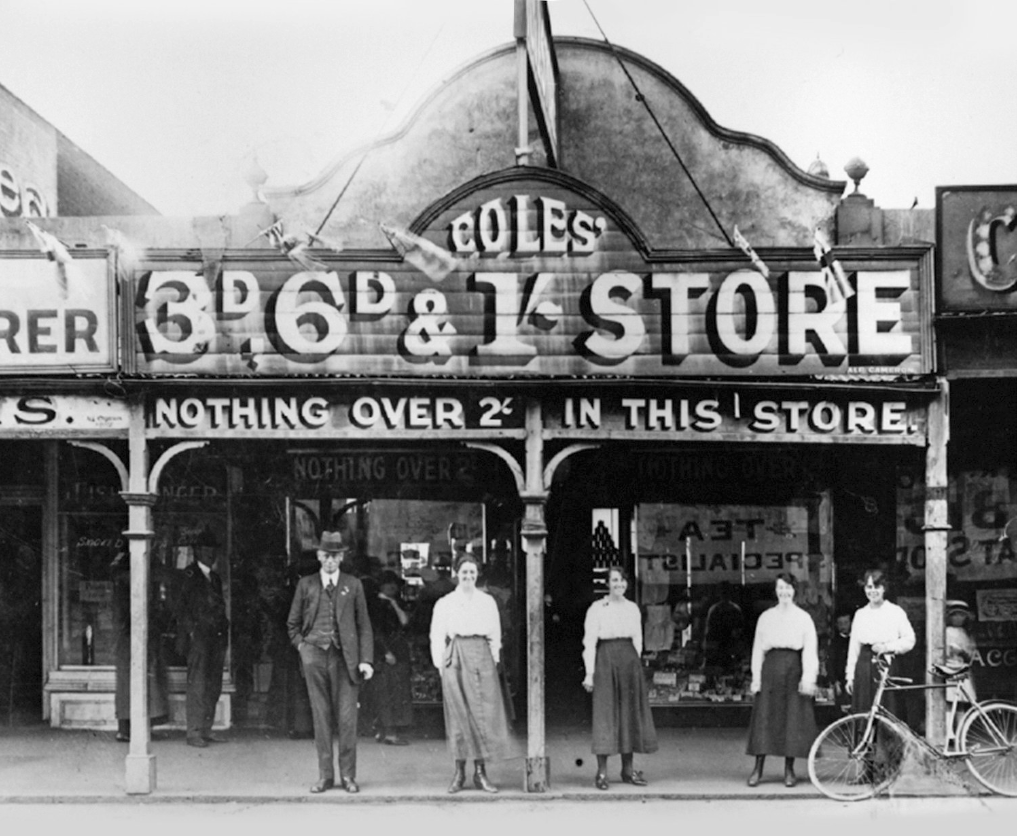 Coles first store in Smith Street, Collingwood, opened in 1914, formed the inspiration for the new agency model’s name. 
